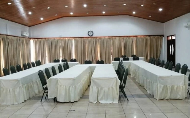 Miklin Hotel