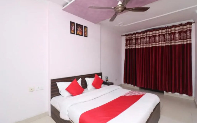 Queen Residency By OYO Rooms