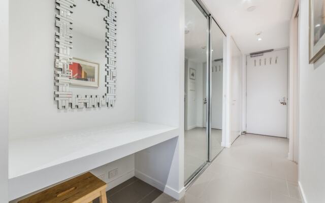 Elegant 1 bed 1 Bath Apartment, Free Parking