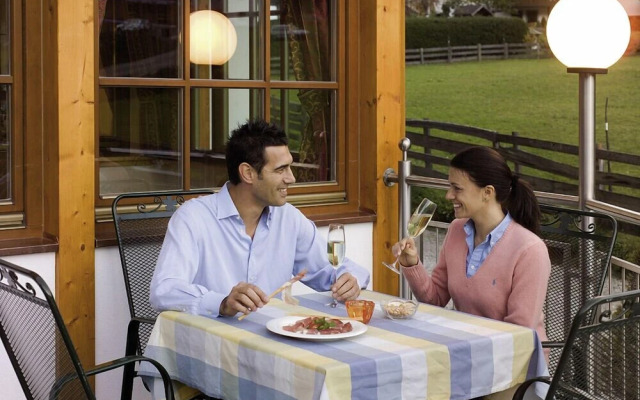 Ahrner Wirt Apartments