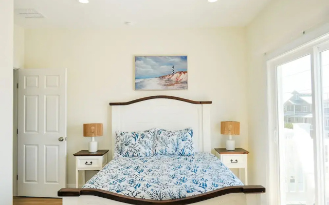 Anchors Aweigh by Topsail Realty