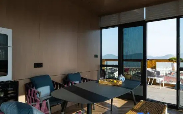 Heman Vinelea Zijinyuan Hotel (Xiangshan Shipu Fishing Port Ancient City Scenic Area)