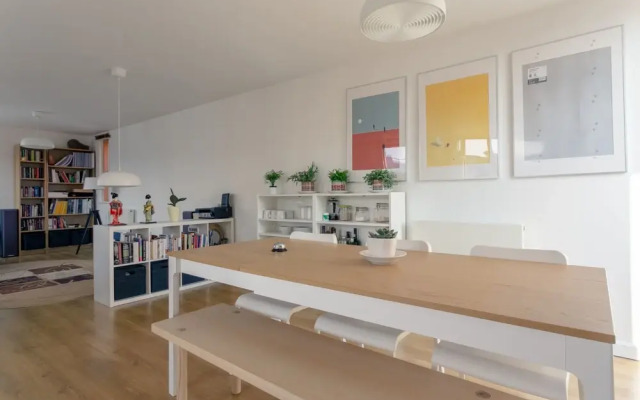 Modern 2 Bedroom Flat in Elephant & Castle