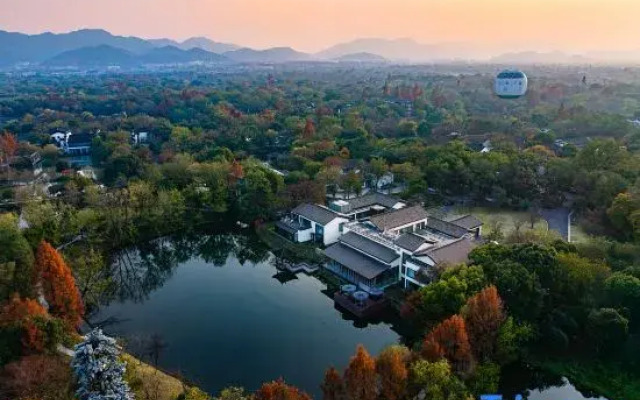 Weihan Resort At Xixi Wetland