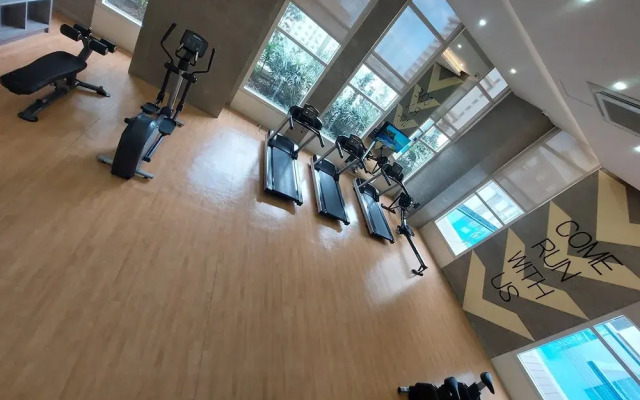 Makati Bliss Apartment - Cozy Urban Retreat