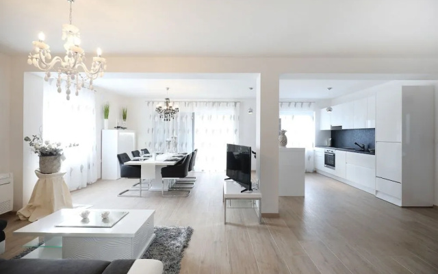 Villa Olive Garden Apartments