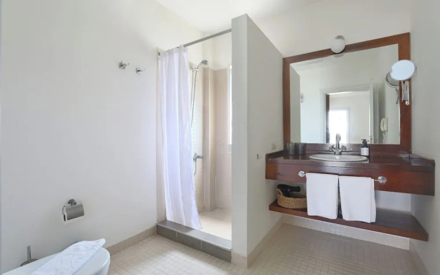 Sah Hotel