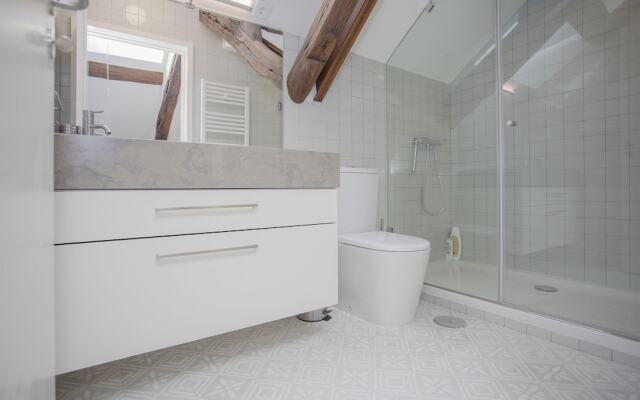 Liiiving - Downtown & Riverside Balcony