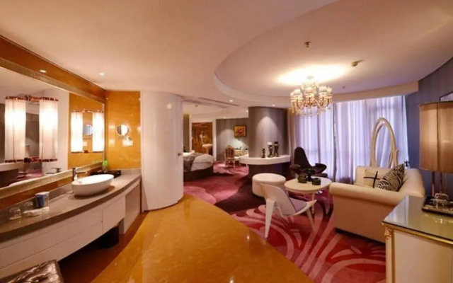 Ramada by Wyndham Luoyang Downtown