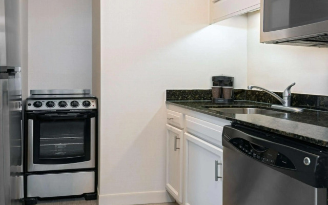 Homewood Suites by Hilton Buffalo Airport