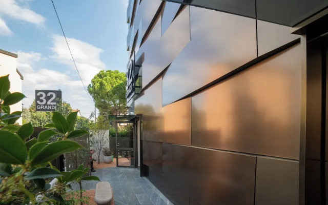 GRANDI 32  Boutique Residence