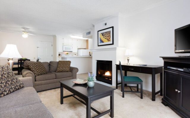Oakwood at Toluca Hills Apartments by Avalon