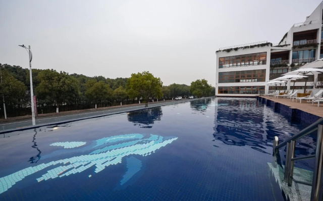 Suzhou 0572 Tailake Hot Spring Vacation Hotel