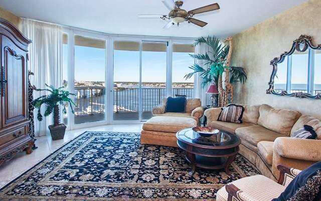 Crb1001 2 Bedroom Condo