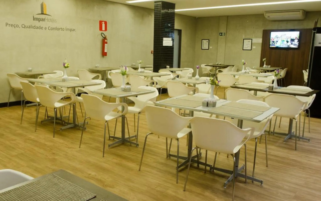 Ímpar Suítes Expominas