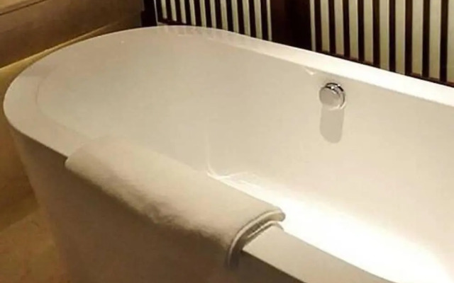 Hainan Qizi Bay New Century Resort