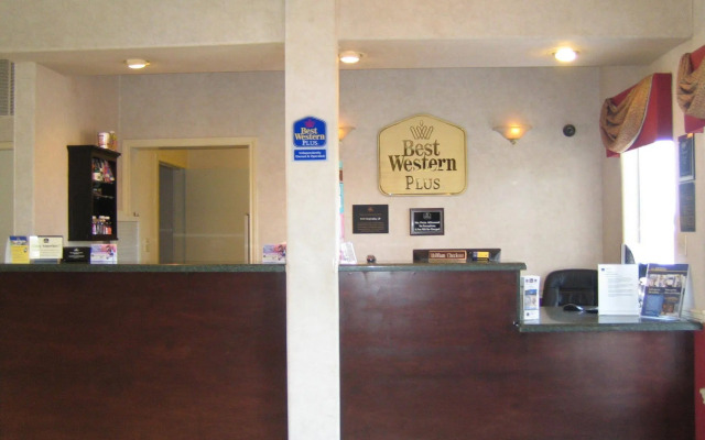 Econo Lodge Inn & Suites Eagle Pass
