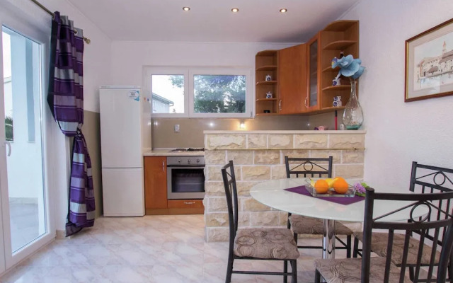 Breezy Stay Near Trogir