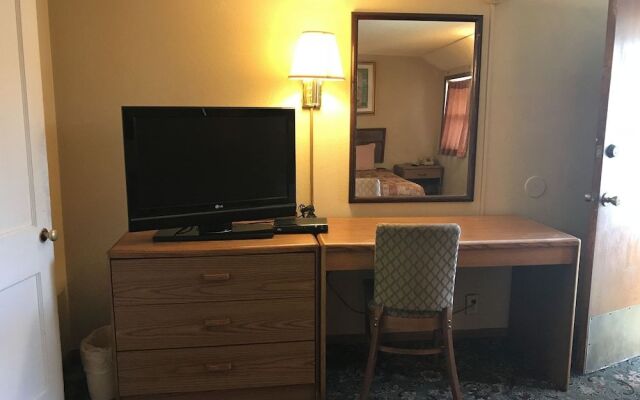 West Motel