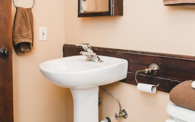 Historic Apartments at Merchants Cafe & Saloon