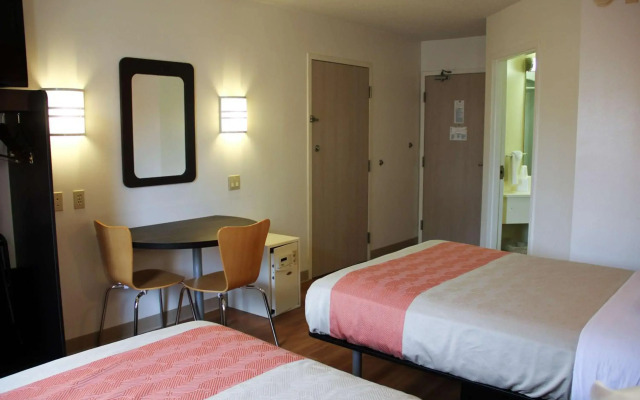 Motel 6 Milan, OH - Sandusky