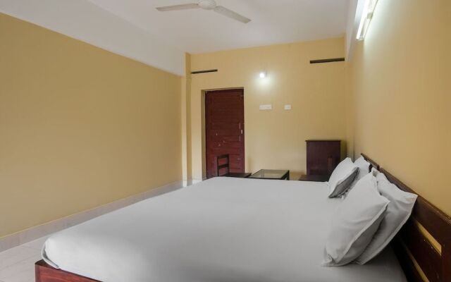 Spot On 49545 Sangamam Tourist Home