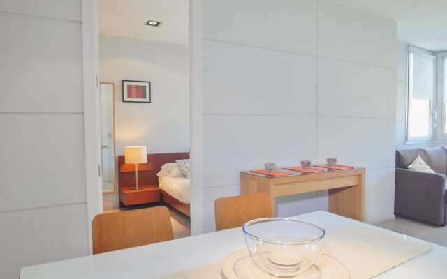 Dflat Escultor Madrid Apartments
