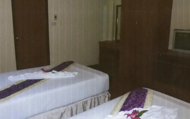 Thai Diamond Land Kaengkrachan