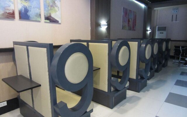 Hotel 99 Quiapo Manila