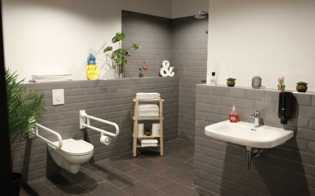 Design Hostel P182