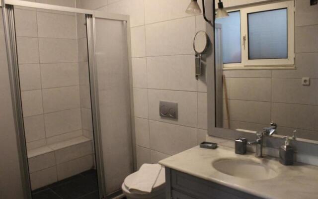 Azad Homes Taksim Mehroz