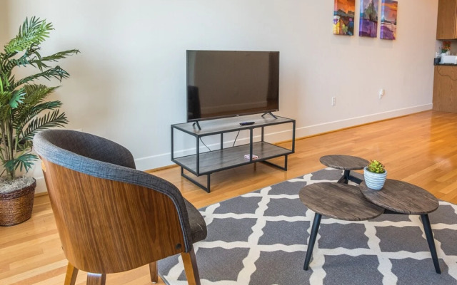 FRONTDESK NuLu Apts Louisville