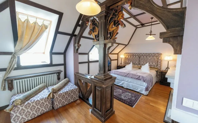 Casa Din Bran-Inn Center