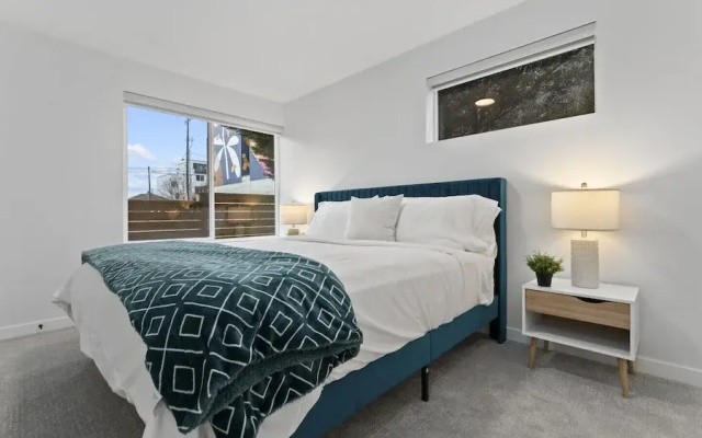 Ballard Hangout - Arcade, Covered Deck, Sleeps 10!
