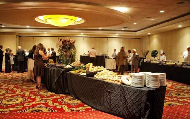 Holiday Inn Hotel & Suites St. Catharines Conference Center by IHG