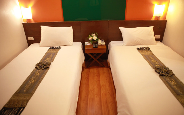 The Seasons Bangkok Huamark