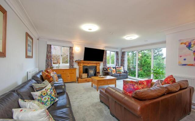 5 bed house near Oban
