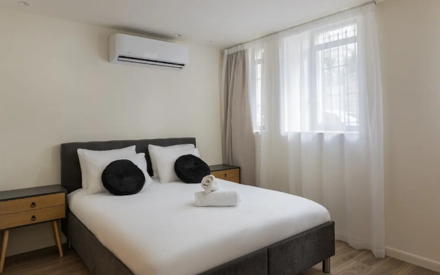 The Pearl of Nachlaot Apartments