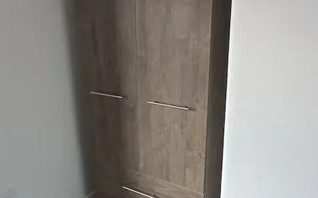 Room in Guest Room - Bright Single Room in Stoke