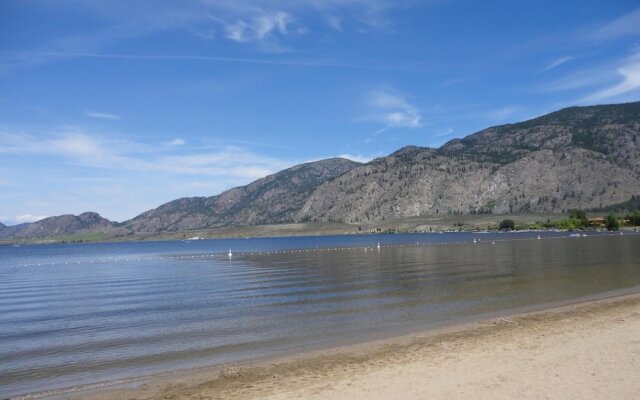 Falcon Resort