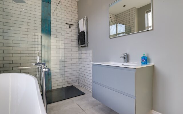 Royal Victoria House