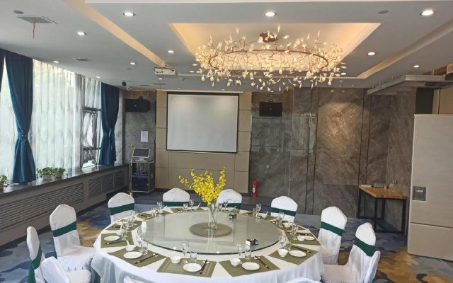 Homeinn Selected Hotel (Harbin International Exhibition Center Industrial University Second Campus) – Business – Harbin