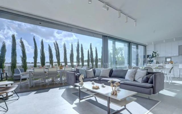 Villa Chivon AQ WP8