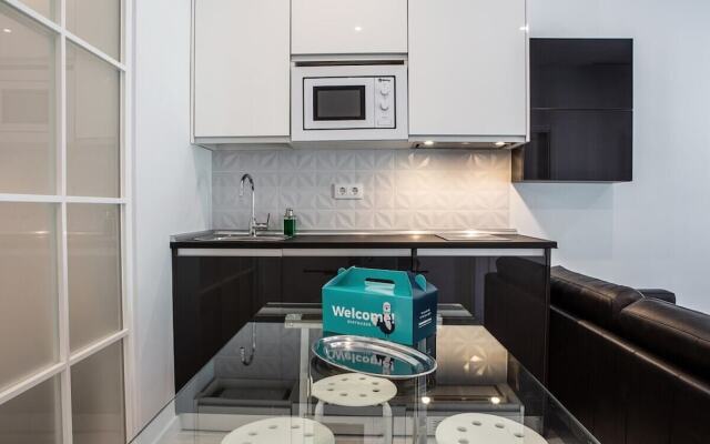 Modern 3 Bdr 2 Bath in La Latina, Near Metro