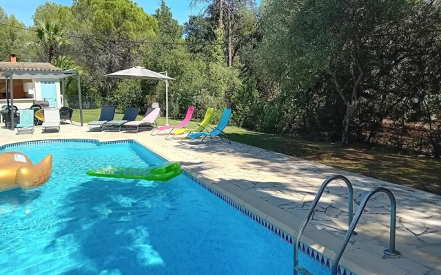 Beautiful Holiday Home With Garden