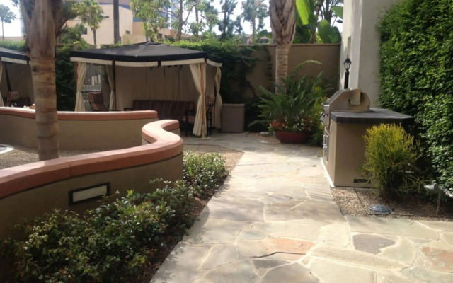 Global Luxury Suites at Main Street