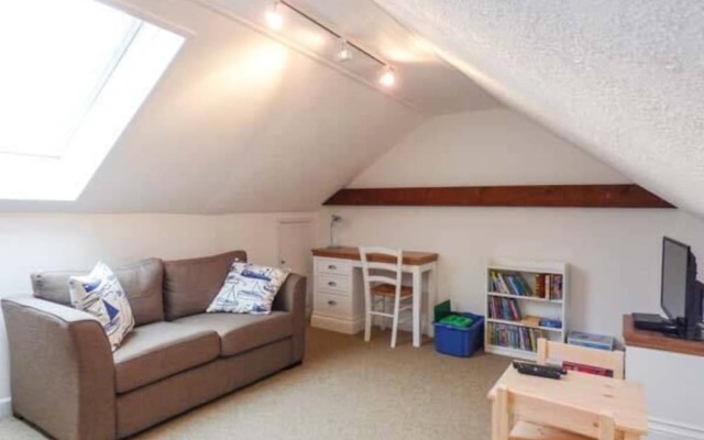 Hillview Cottage