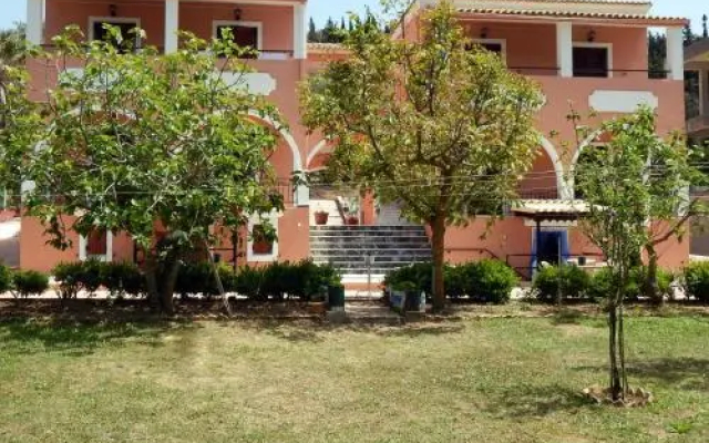 Fondas Apartments