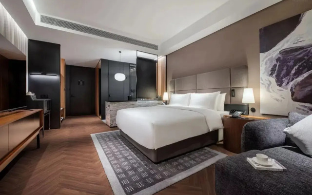 Intercity Hotel Futian Zhongzhou Bay