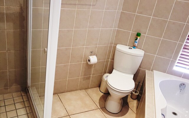 10 Mia Mia Self catering